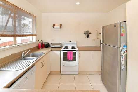 Photo of property in 36 Shadon Place, Stanmore Bay, Whangaparaoa, 0932