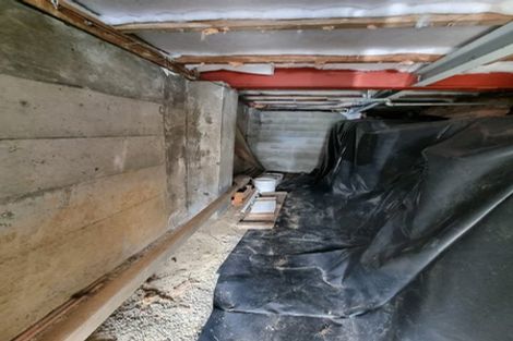 Photo of property in 28 Roxburgh Street, Mount Victoria, Wellington, 6011