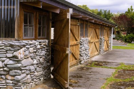 Photo of property in 327 Wanganui Flat Road, Harihari, 7884