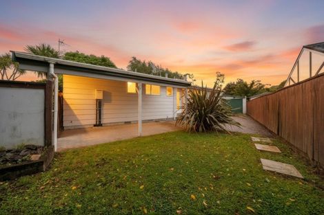 Photo of property in 11 Akron Grove, Totara Park, Upper Hutt, 5018