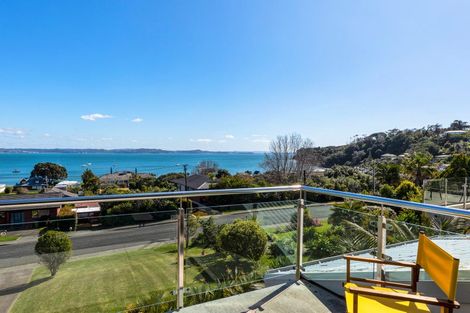 Photo of property in 27 De Luen Avenue, Tindalls Beach, Whangaparaoa, 0930