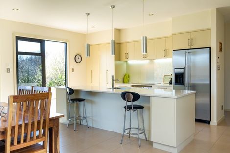 Photo of property in 44 Tauroa Valley Road, Havelock North, 4130