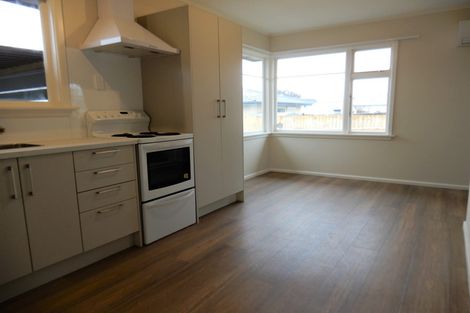 Photo of property in 120 Bowhill Road, New Brighton, Christchurch, 8083