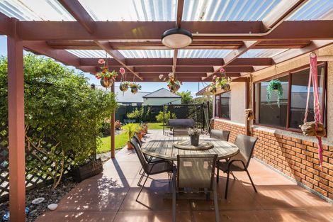 Photo of property in 14 Montana Way, Milson, Palmerston North, 4414