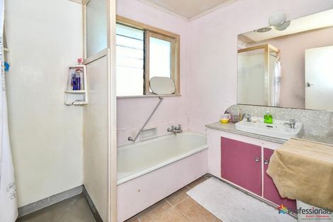 Photo of property in 2/119 Wallace Road, Papatoetoe, Auckland, 2025