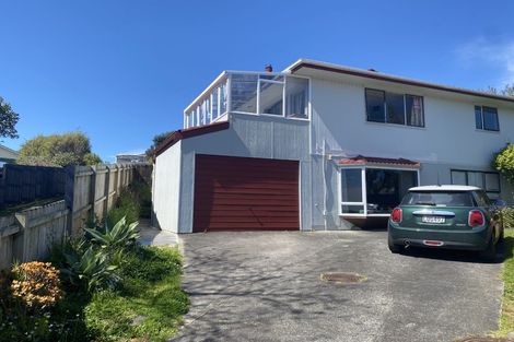 Photo of property in 7 Lewisham Street, Highland Park, Auckland, 2010