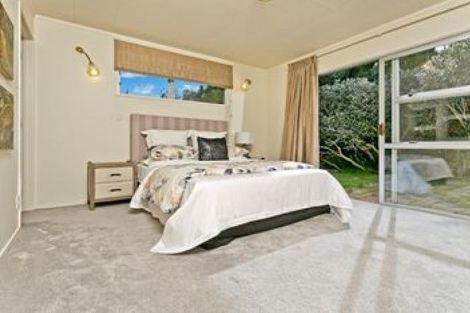 Photo of property in 129 Arran Road, Browns Bay, Auckland, 0630