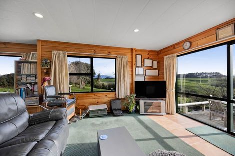 Photo of property in 516 Turuturu Road, Hawera, 4674