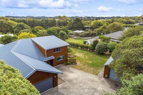 Photo of property in 46 Huia Street, Waikanae, 5036