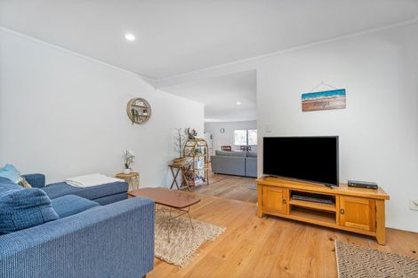 Photo of property in 616 Matarangi Drive, Matarangi, Whitianga, 3592