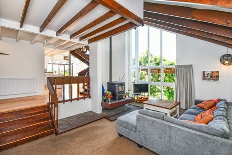 Photo of property in 9 Coulthard Terrace, Opaheke, Papakura, 2113