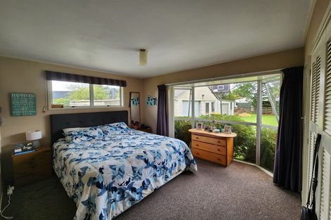 Photo of property in 115 Ross Street, Pirongia, 3802