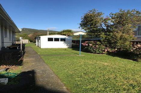 Photo of property in 1a Thurleigh Grove, Karori, Wellington, 6012