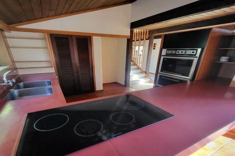 Photo of property in 7 Francis Bell Grove, Lowry Bay, Lower Hutt, 5013