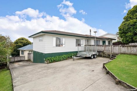 Photo of property in 34 Cedar Heights Avenue, Massey, Auckland, 0614