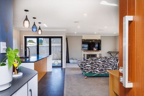 Photo of property in 9a Belvedere Crescent, Takaro, Palmerston North, 4412