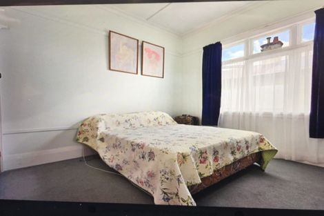 Photo of property in 17a Princes Street, Hawera, 4610