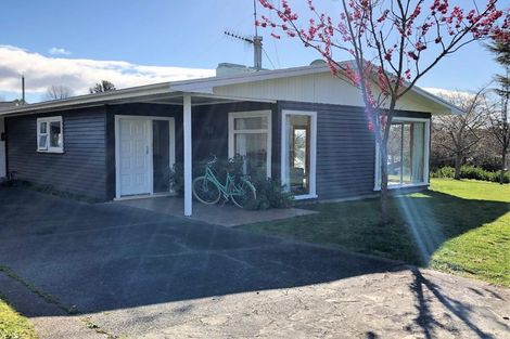 Photo of property in 80 Greenwood Road, Havelock North, 4130