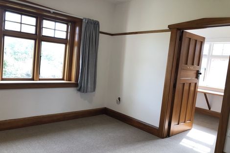 Photo of property in 90 Palatine Terrace, Saint Martins, Christchurch, 8022