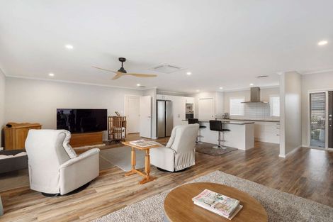 Photo of property in 34 Tirimoana Place, Otamatea, Whanganui, 4501