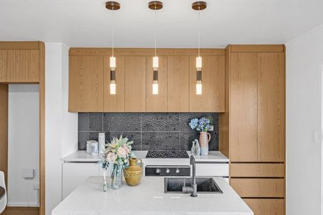 Photo of property in 2/4173a Great North Road, Glen Eden, Auckland, 0602