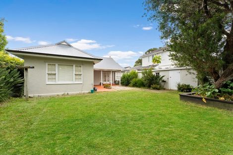Photo of property in 232 Lake Road, Hauraki, Auckland, 0622