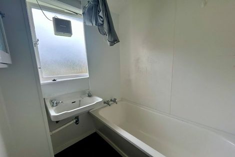 Photo of property in 78-80 Hereford Street, Cannons Creek, Porirua, 5024