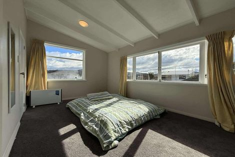 Photo of property in 353 Waiwhetu Road, Fairfield, Lower Hutt, 5011