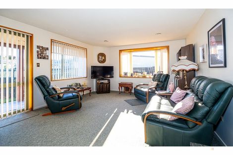 Photo of property in 3 Lewis Street, Geraldine, 7930