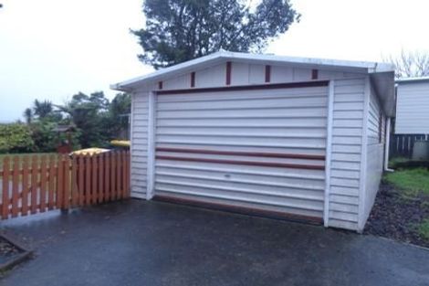 Photo of property in 20 Thomas Avenue, Te Atatu Peninsula, Auckland, 0610