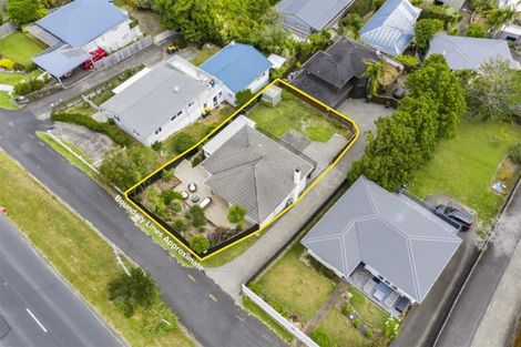 Photo of property in 1/40 Carlisle Road, Browns Bay, Auckland, 0630