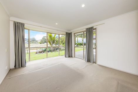 Photo of property in 57 Old Barn Road, Opaheke, Papakura, 2584