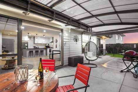 Photo of property in 330 Harbourside Drive, Karaka, Papakura, 2113