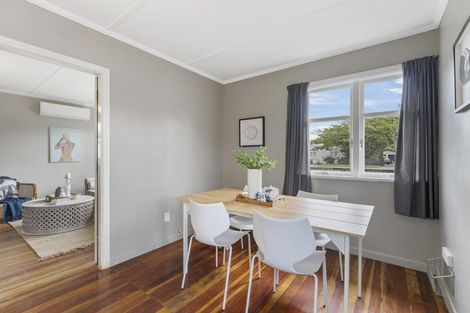 Photo of property in 29 Manuka Street, Otaki Beach, Otaki, 5512