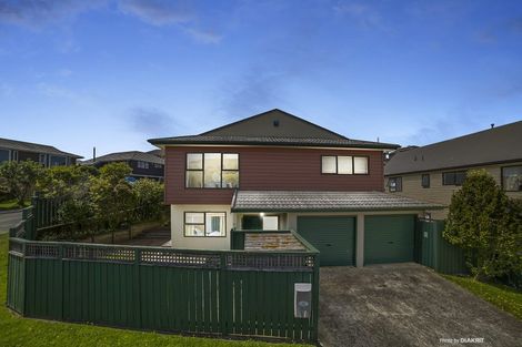 Photo of property in 76 Cortina Avenue, Johnsonville, Wellington, 6037