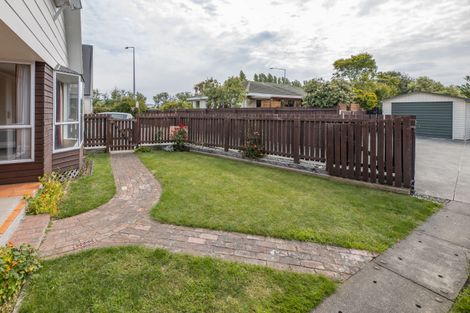 Photo of property in 1/99 Bayswater Crescent, Bromley, Christchurch, 8062