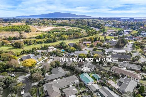 Photo of property in 37a Nimmo Avenue West, Waikanae, 5036