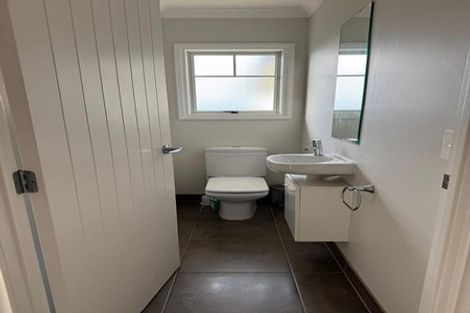 Photo of property in 235b East Coast Road, Mairangi Bay, Auckland, 0630