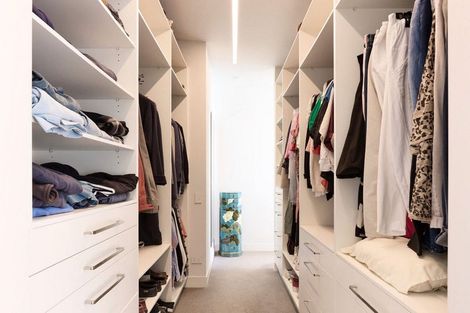 Photo of property in 1 Fourth Avenue, Tauranga, 3110