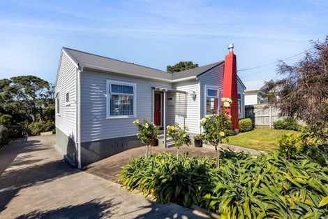 Photo of property in 24 Ngaio Street, Strandon, New Plymouth, 4312
