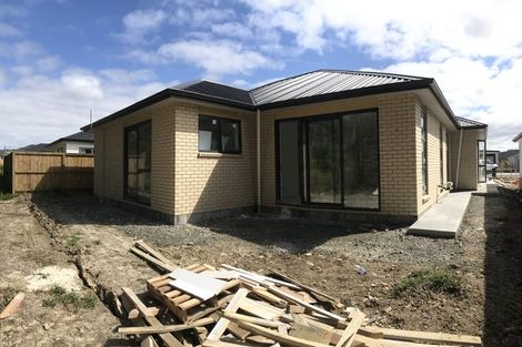 Photo of property in 26 Konoba Avenue, Kumeu, 0810