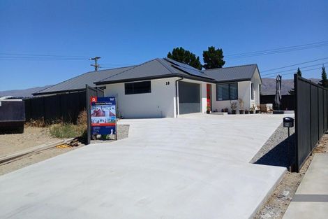 Photo of property in 10 Sequoia Close, Alexandra, 9320