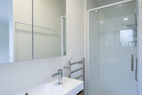 Photo of property in 4 Graham Grove, Waikanae, 5036