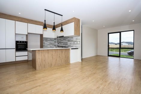 Photo of property in 6 Kapia Street, Pukekohe, 2120