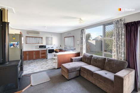 Photo of property in 389 South Road, Caversham, Dunedin, 9012