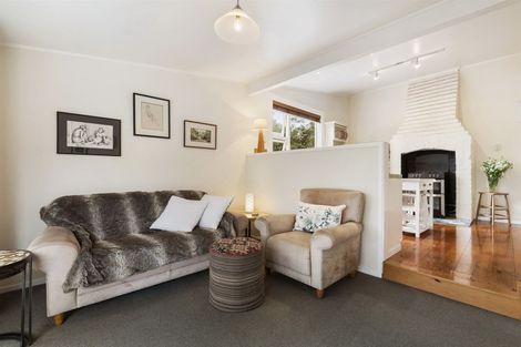 Photo of property in 235 Onewa Road, Birkenhead, Auckland, 0626