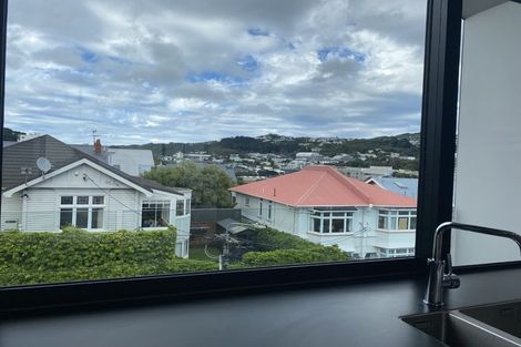 Photo of property in 76 Brougham Street, Mount Victoria, Wellington, 6011