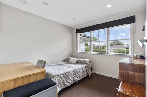 Photo of property in 18 Boundary Road, Opaheke, Papakura, 2113