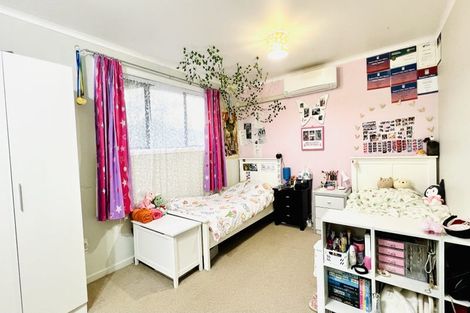 Photo of property in 89 Saddleback Rise, Murrays Bay, Auckland, 0630