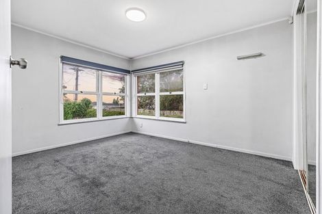 Photo of property in 41 Royal Road, Massey, Auckland, 0614